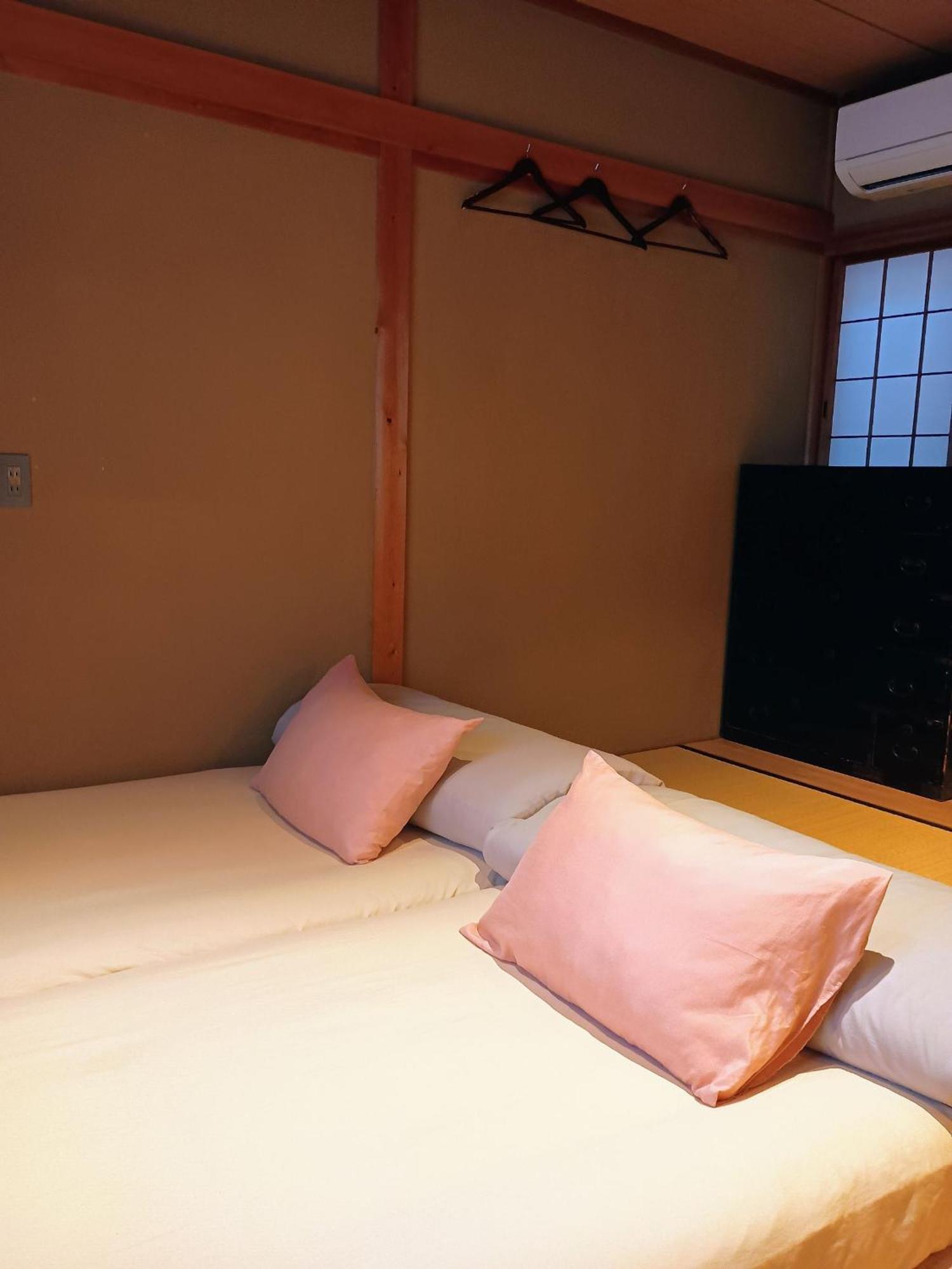 Tsubame-Ya Hotel Киото Стая снимка